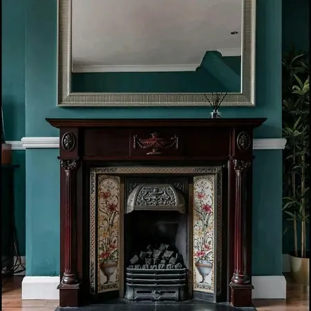 Central Victorian Townhouse * Dublin